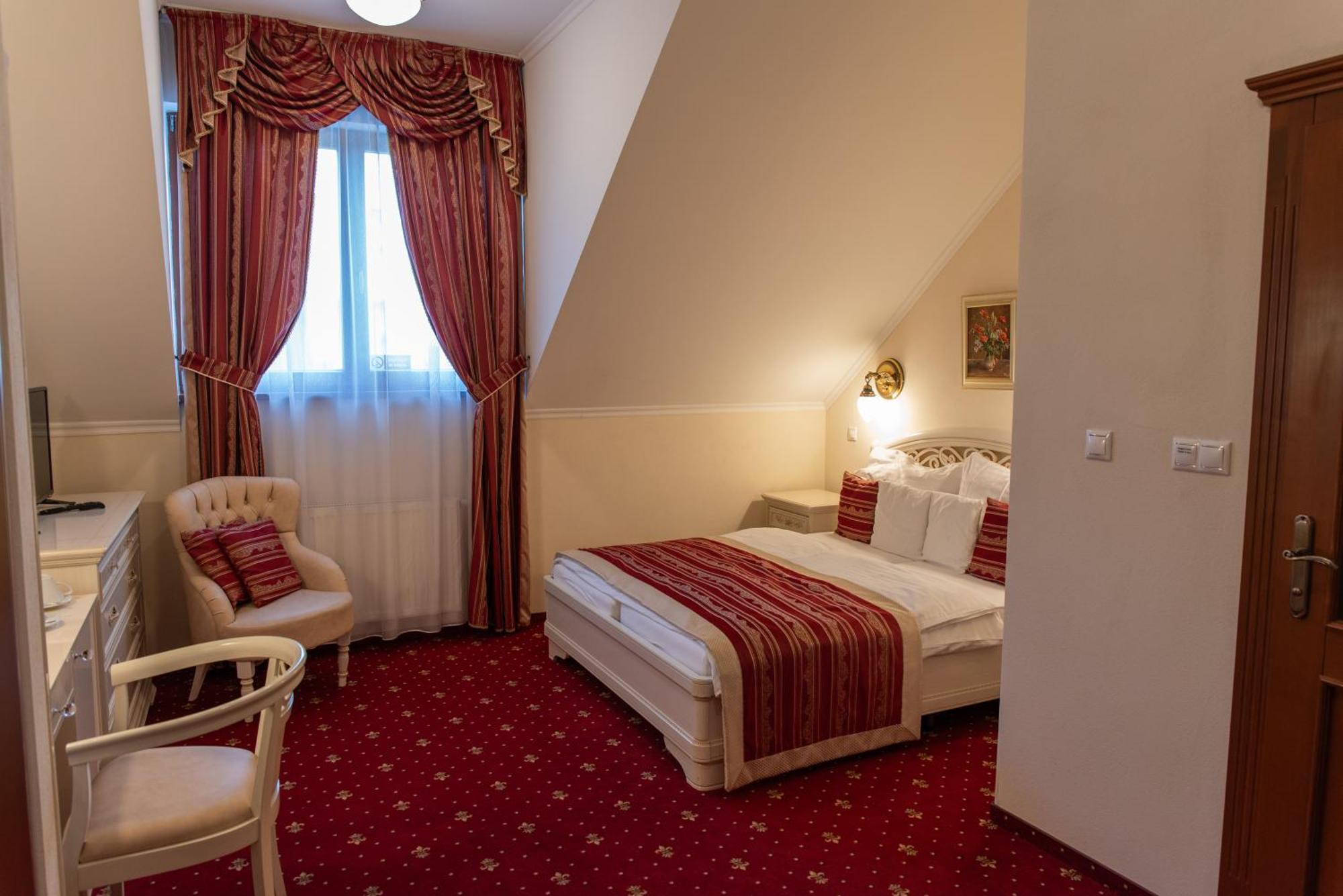 Hotel Viliam Frano Litra Dış mekan fotoğraf