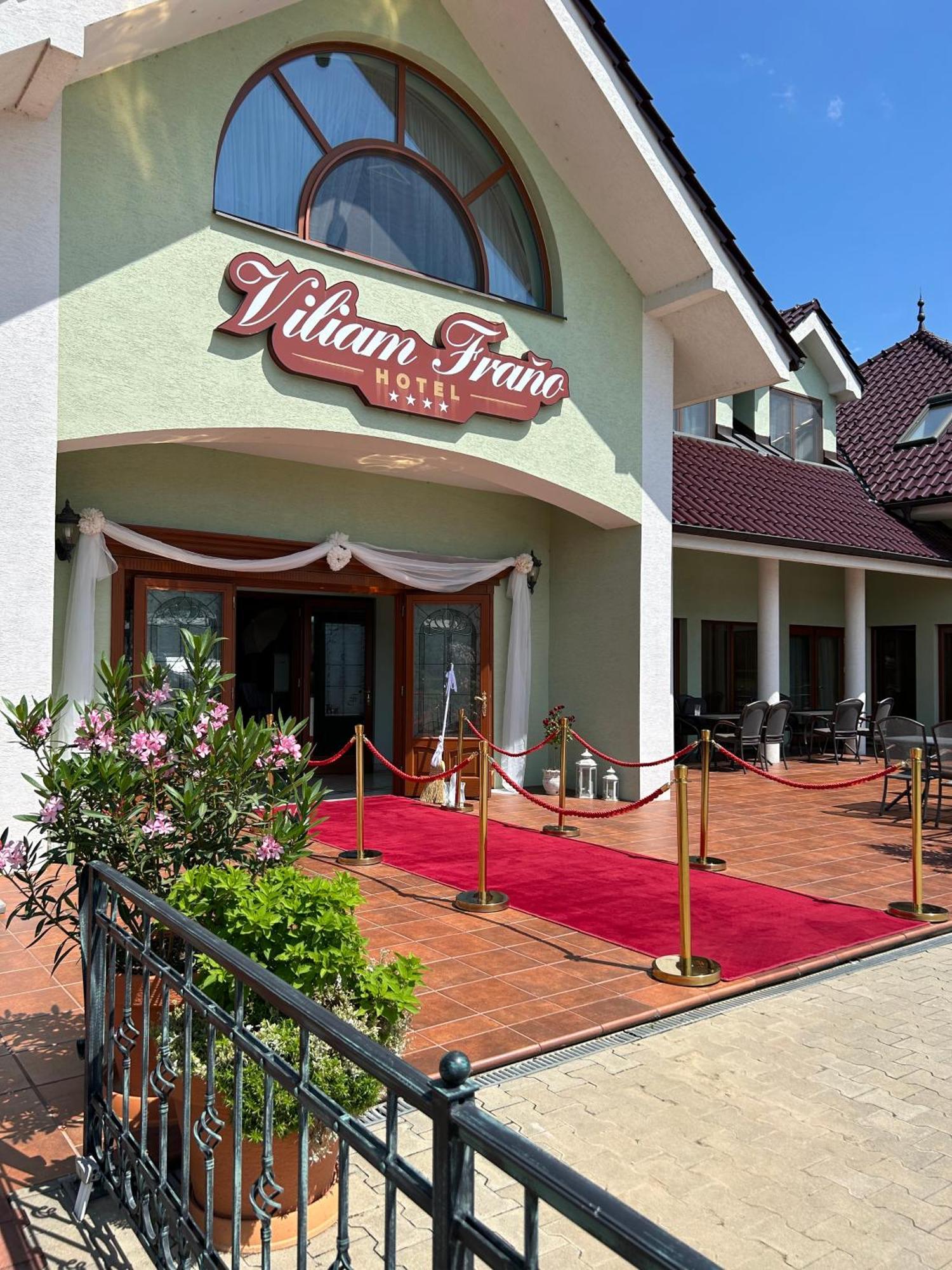 Hotel Viliam Frano Litra Dış mekan fotoğraf