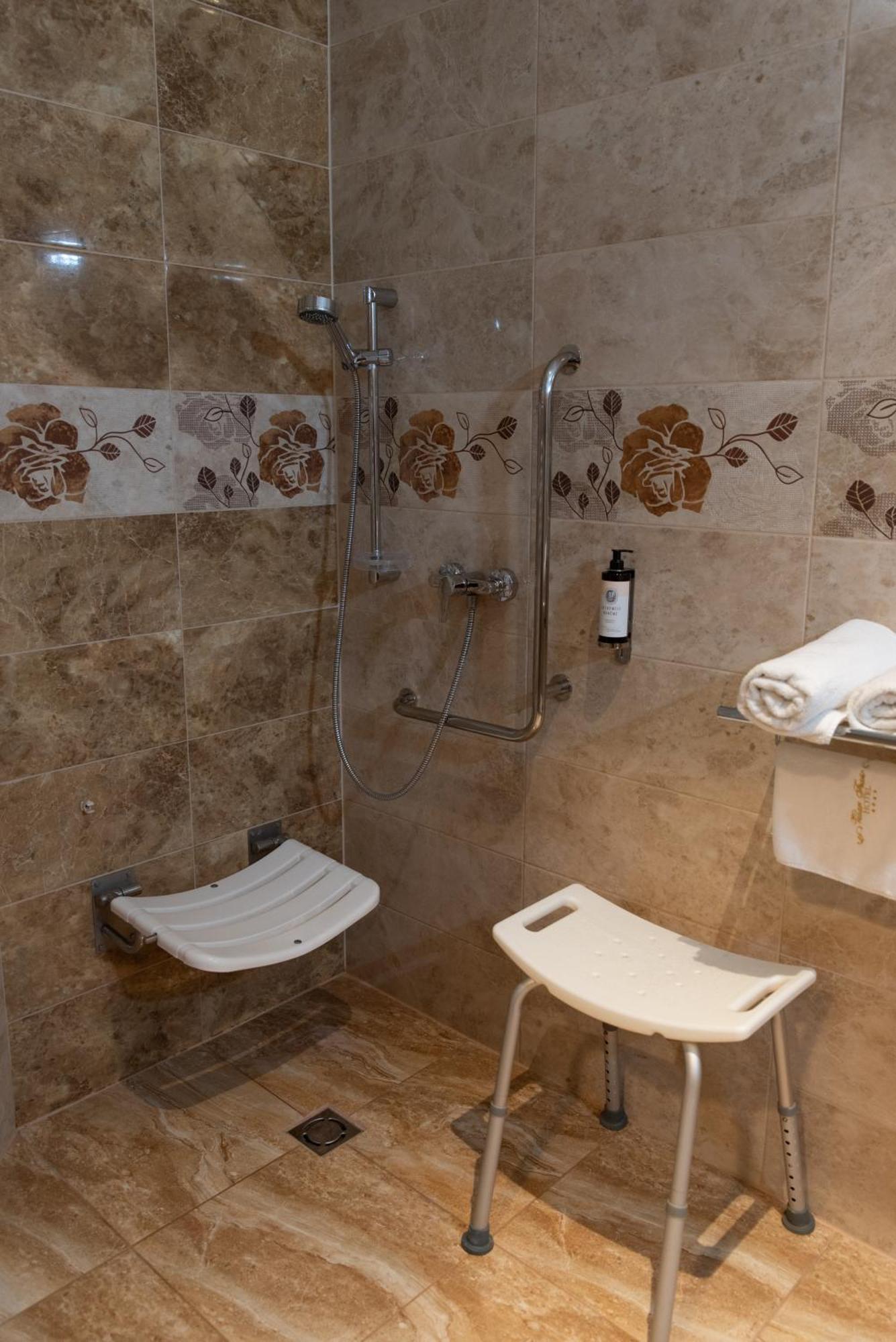 Hotel Viliam Frano Litra Dış mekan fotoğraf